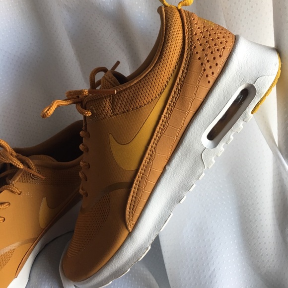 Nike Shoes - Women’s Nike’s